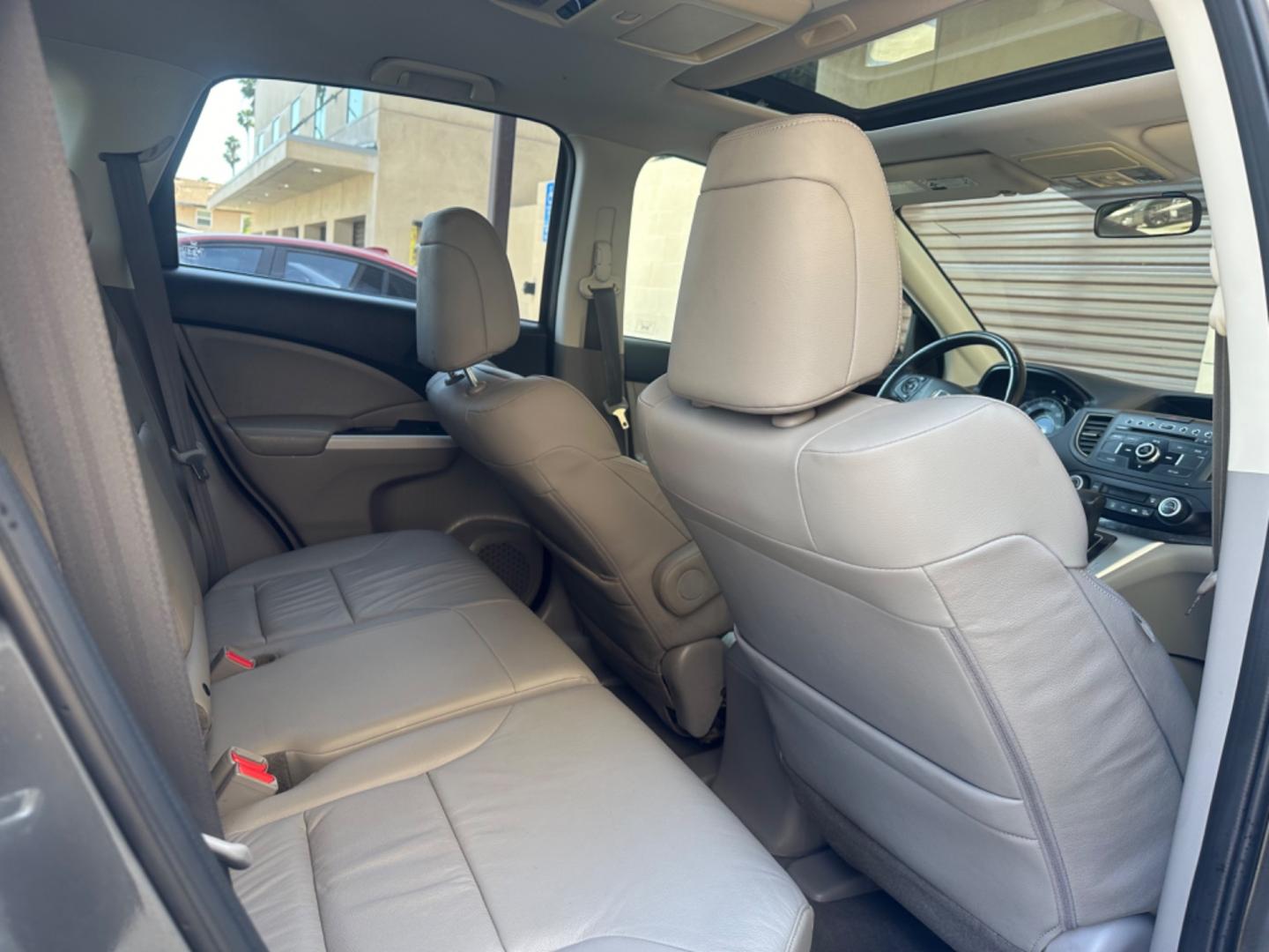 2012 BLUE /GRAY Honda CR-V leather (JHLRM3H70CC) with an 4 CYLINDER engine, Automatic transmission, located at 30 S. Berkeley Avenue, Pasadena, CA, 91107, (626) 248-7567, 34.145447, -118.109398 - Cars and Trucks!! Leather! Moon-roof! Well equipped! In the bustling streets of Pasadena, CA, and the vibrant neighborhoods of Altadena, Glendale, and the broader LA County, finding a reliable, stylish, and affordable vehicle can be a daunting task, especially if you're navigating the complexities - Photo#21